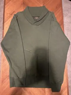 オリーブグリーン 襟付きトレーナー