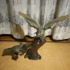 【引渡し限定】鷹 金属製 アンティーク 昭和レトロ 置物