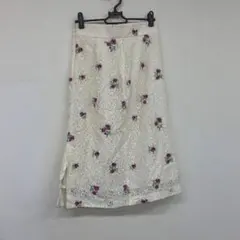 【b0261】MERCURYDUO 花柄白スカート レース タイト 美品 M