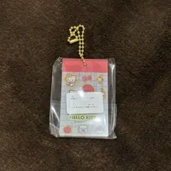 ハローキティ　シール風アクリルキーチェーン