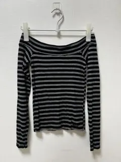 HOLLISTER オフショルダー長袖Tシャツ