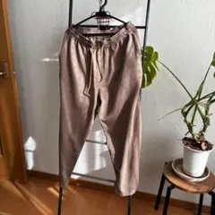 【春/秋コーデ】BEAMS HEARTメンズ イージーパンツ ブラウン
