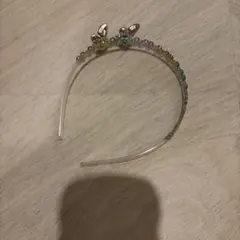 カラフルビーズと花モチーフのカチューシャ