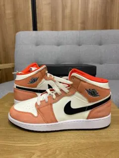 Item thumbnail for item b546923d-4476-4a8d-8969-a86b265b3795