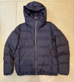 UNIQLO シームレスダウンジャケット　黒