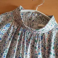 LIBERTY NIMES イムラン ハイネックブラウス リバティ ニーム 美品のサムネイル