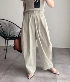新品未使用タグ付★Eclat oneカーブデザイン ワイド パンツ