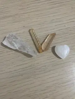 レムリアンシードとアゼツライト　ハート水晶