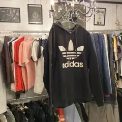 ♯74 定番adidasアディダス トレフォイルロゴパーカー裏起毛サイズL黒古着