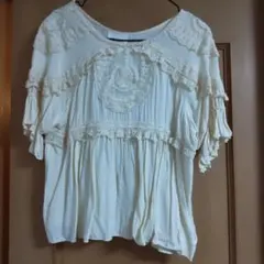 BEAMS✽CAROLINA GLASER✽アンティーク調レースブラウスのサムネイル