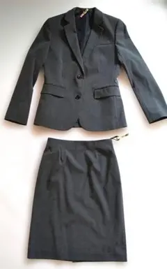 【美品】ユニクロ　レディーススーツ　セット　グレー　Mサイズ　クリーニング済