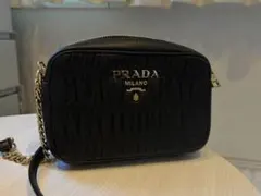 PRADA ブラック ショルダーバッグ