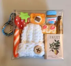 水*帆様 あみぐるみ ホットドッグ の 薬用リップケース （S-①