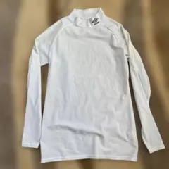 umbro ハイネック 白ウェア O-XO