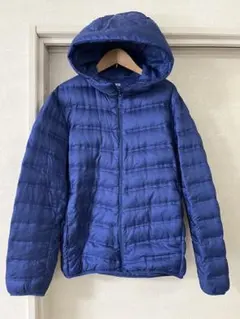 【 M】ユニクロ ウルトラライトダウンシームレスパーカ ダウンジャケット ブルー