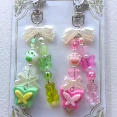 ビーズキーホルダー コレクトブック シール帳 ピンク 肉球　猫　くま　平成女児♡