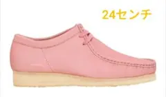 Supreme Clarks Reflective Wallabee Pink