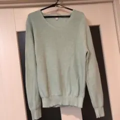 【UNIQLO】カシミヤ混Vネックスプリングセーター