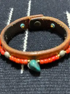 カントリーにて購入　レザーバングル