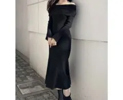 【新品・タグ無】オフショルマーメイド　ニットワンピース　黒　マーキュリーデュオ
