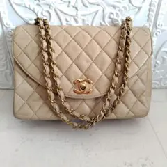 シャネル　CHANEL　マトラッセ　チェーンショルダーバッグ　ベージュのサムネイル