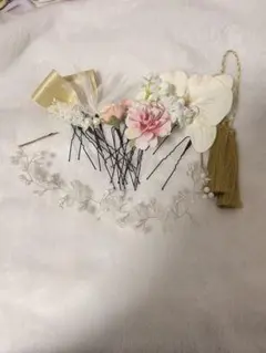和装髪飾り 合成花 タッセル付き