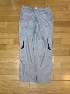 ユ*B様 NIKE total90メンズ ナイロンパンツ グレー S