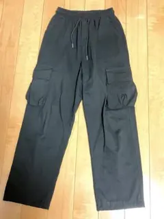 カーゴパンツ 黒 サイドポケット付き　M