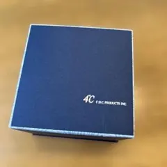 4°C 丸型ギフト箱 ホワイト　ネイビーギフト箱