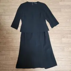 セットアップ　七分袖ブラウス　フレアスカート　黒色　フォーマル