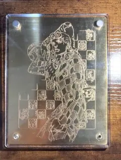ジョルノ＆ゴールドエクスペリエンスのイラストを彫り込んだ黄金に輝くアートプレート