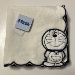 新品　ドラえもん　タオルハンカチ　ハンドタオル　ホワイト　ギフト