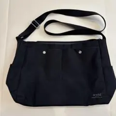 anello スクエア型ショルダーバッグ