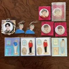 SEVENTEEN エスクプス　セブチカフェ　アクリルスタンド　キーホルダー