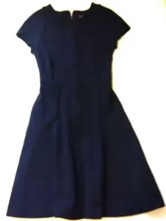 バナナ・リパブリック　紺色　ワンピース　上品　00
