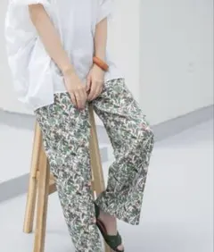 新品　ドアーズ　doors フラワープリントイージーパンツ　グリーン　花柄
