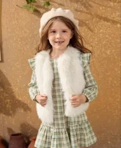 セール！SHEIN シーイン ファーベスト　4Y ギャル