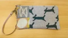 ハンドメイド　ミナペルホネンポーチのサムネイル