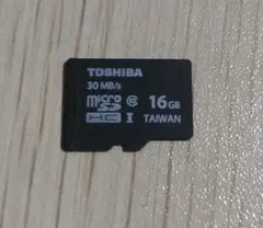 TOSHIBA 16GB microSDHCカード 30MB/s