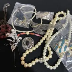 ビンテージ風パールネックレスとアクセサリーセットブローチ