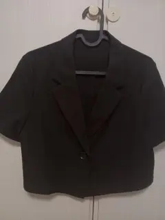 GU　ジーユー　ハーフスリーブクロップドジャケット　半袖　Sサイズ　ブラック　黒