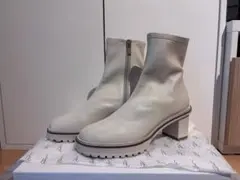 ベイクルーズ ホワイトレザー ブーツ ジッパー付き 美品