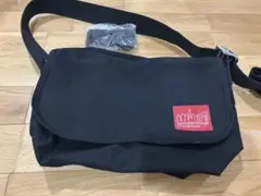 Manhattan Portage メッセンジャーバッグ 黒 替えテープ付きのサムネイル