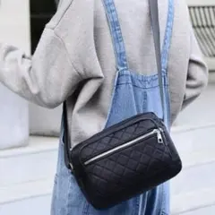 ショルダーバッグ レディース 黒 旅行　キルティング　肩掛け　ブラック