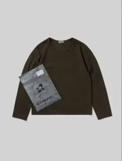 STRONG PACK TEE (KHAKI) strong カーキ　ロンティ STRONG PACK TEE (KHAKI) strong カーキ ロンティ トップス