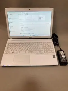 富士通 ノートパソコンi3 SSD 128GB メモリ8GB Windows11