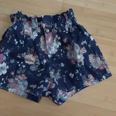 ショットパンツ花柄のサムネイル