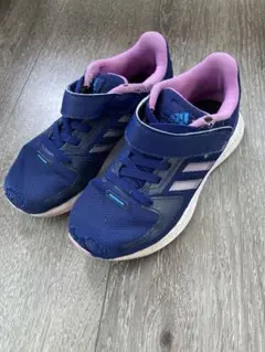 アディダス スニーカー キッズ こども 18.0