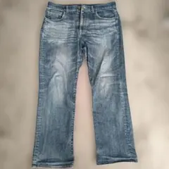 ライトブルーストレートデニムパンツ