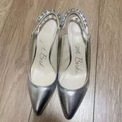 Bridget Birkin ビジュー付きパンプス シルバー 23cmのサムネイル